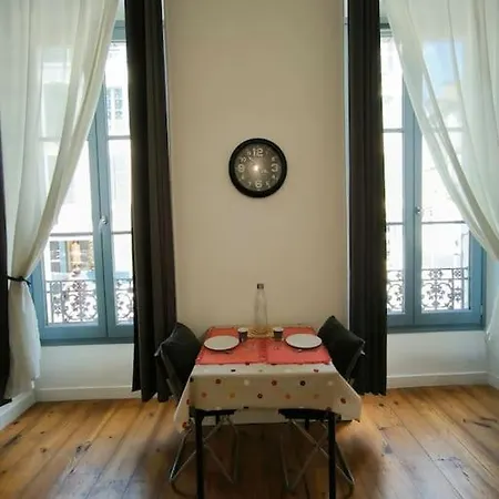 Апартаменты Bel Appt-quartier Des Halles-2 Pers-animal Accepte *